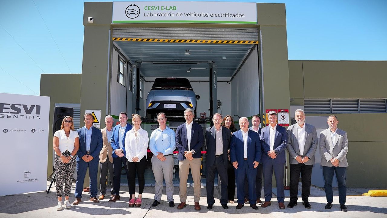 El nuevo hito de este Centro de Experimentación se llevó a cabo en las instalaciones del Parque Industrial de Pilar, con la presencia de los directores de las compañías de seguros socias.