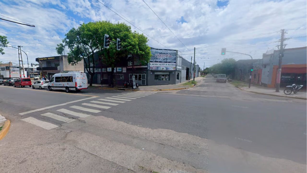 El episodio ocurrió en Rosario y trascendió en las últimas horas tras la decisión de la Justicia contra el conductor, que quedará detenido seis meses. Cómo fue el hecho que generó indignación en la ciudad.