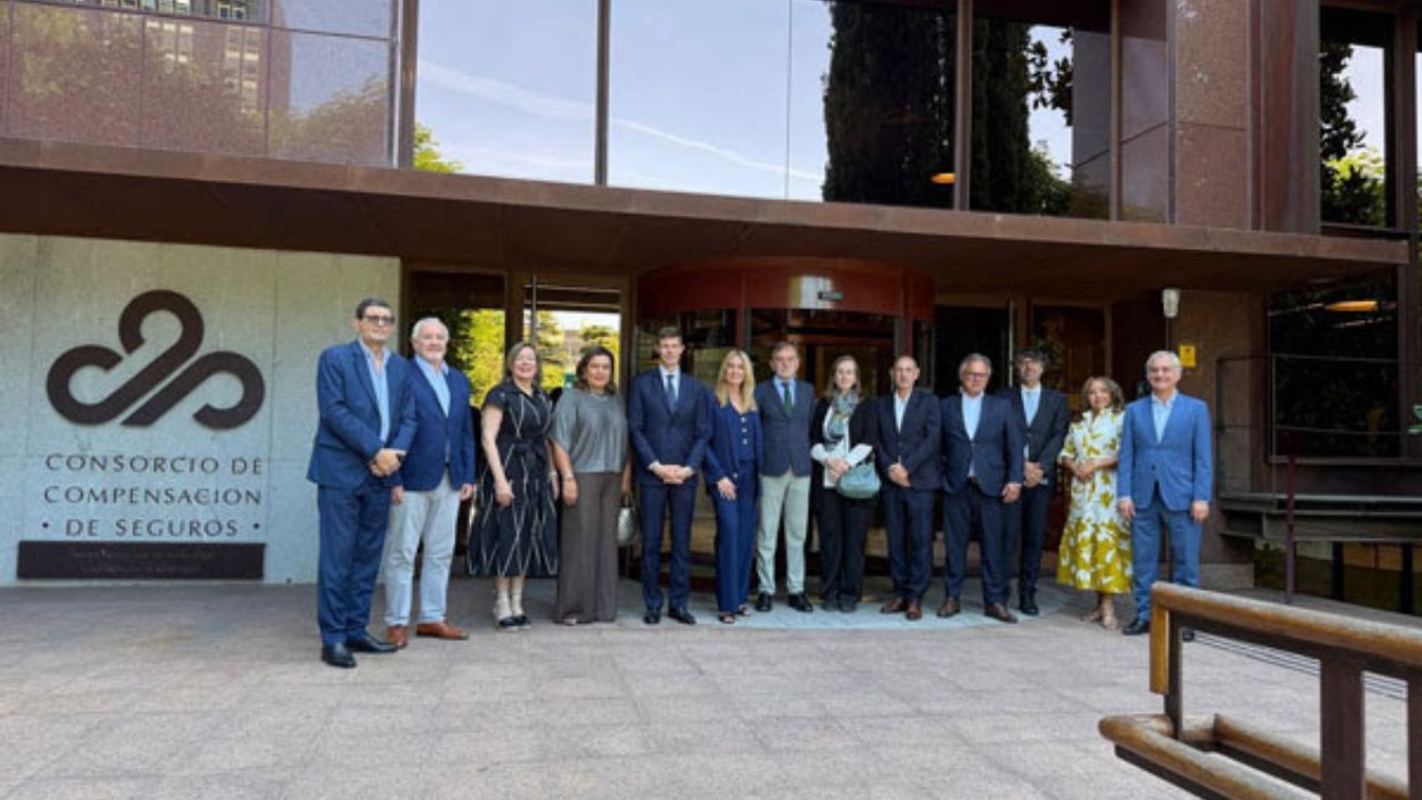 La presidente de FAPASA y COPAPROSE participó del XXXII Foro de Gestión de Corredurías de ADECOSE y encabezó una intensa agenda institucional.