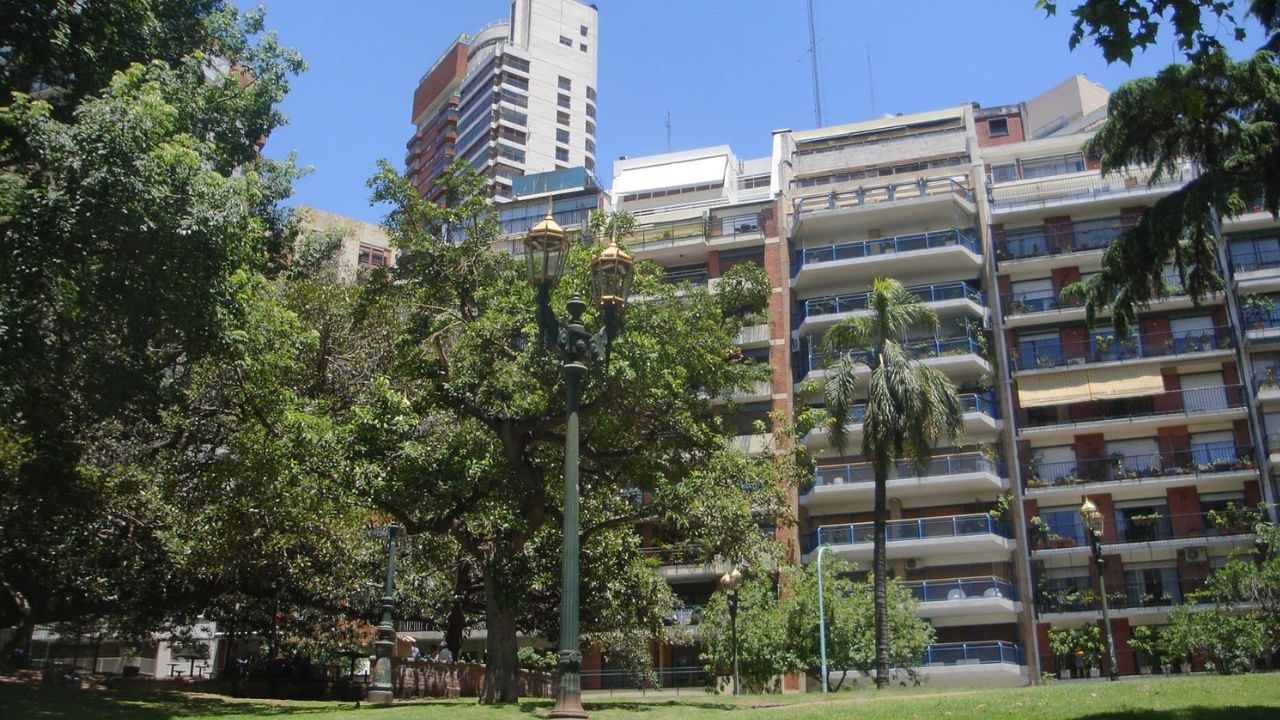 Qué establece la normativa vigente y cuáles son las coberturas más relevantes, qué cubre y por qué es clave para la protección de los edificios.