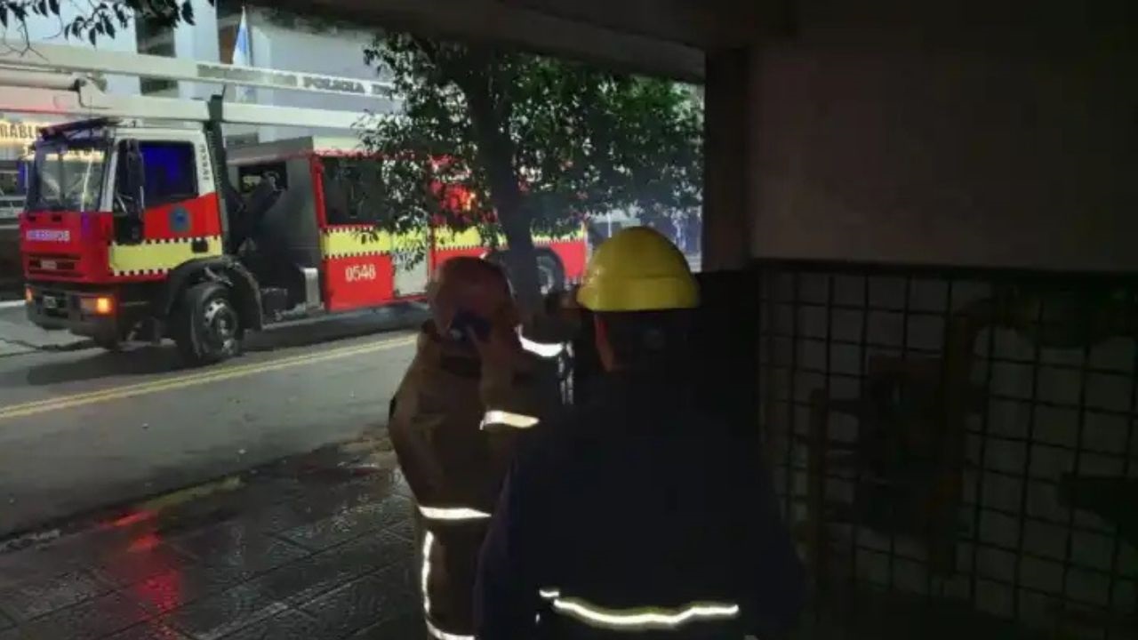 Tres departamentos destruidos, 63 evacuados y un herido grave: la explosión en Monteagudo 120 dejó una escena devastadora. ¿Qué pasó realmente en el tercer piso? Los detalles que aún no se conocen.