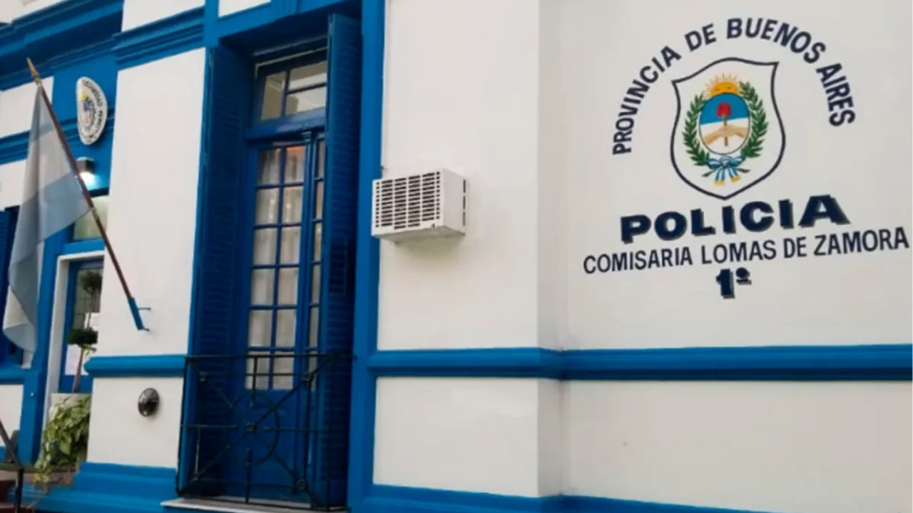 Un mecánico de 50 años denunció el robo de su camioneta en Lomas, pero la investigación determinó que habría desarmado el vehículo para cobrar el seguro.