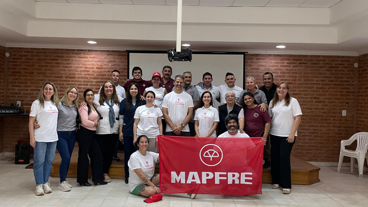 La compañía reafirmó su compromiso con la comunidad a través de una emotiva visita a Tres Isletas, Chaco, donde compartieron dos jornadas de encuentro y celebración.