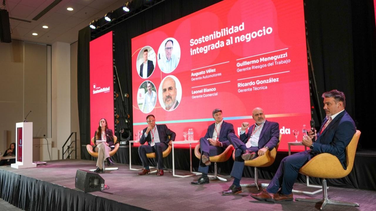 Durante el 1° Foro de Sostenibilidad organizado por La Segunda Seguros, referentes del sector y grupos de interés validaron el proceso de materialidad de la organización.
