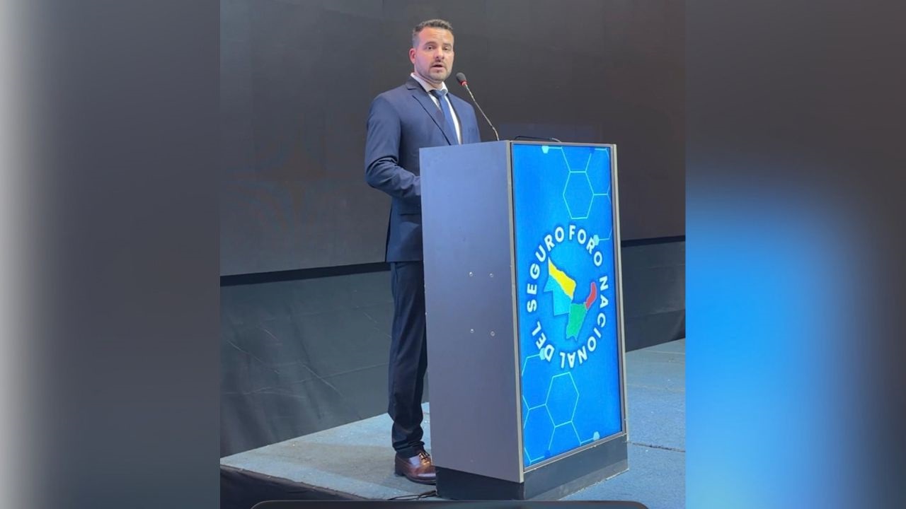Durante un histórico foro regional en el Chaco, Pablo Trangoni, presidente de APAS CHACO llamó a dejar de ver a la póliza como un simple trámite y posicionarla como la columna vertebral de la inversión, la previsibilidad y la estabilidad empresarial.