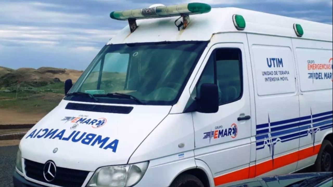 Un empresario de emergencias médicas de Pinamar aseguró que le habían robado una unidad varada camino a La Plata. La Justicia cruzó cámaras de peajes y estaciones de servicio, encontró que la historia no cerraba y terminó destapando una maniobra armada entre dos hombres.